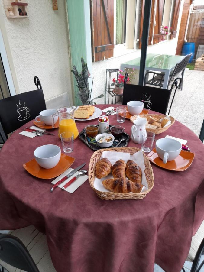 Appartement la chaume à Laugere Extérieur photo